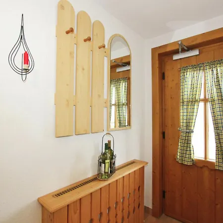 In With Mountain Views, Parking & Balcony Hippach