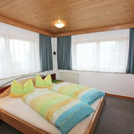 In With Mountain Views, Parking & Balcony Appartement