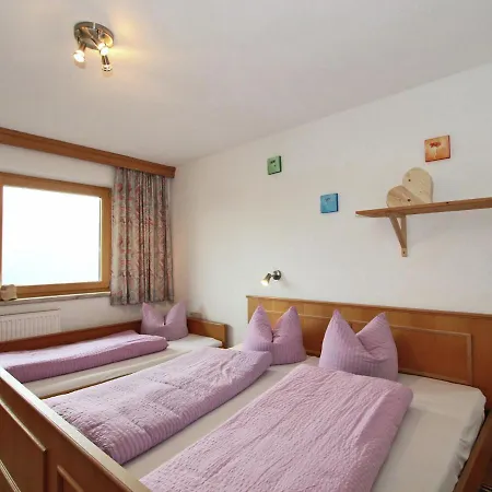 Διαμέρισμα In With Mountain Views, Parking & Balcony *